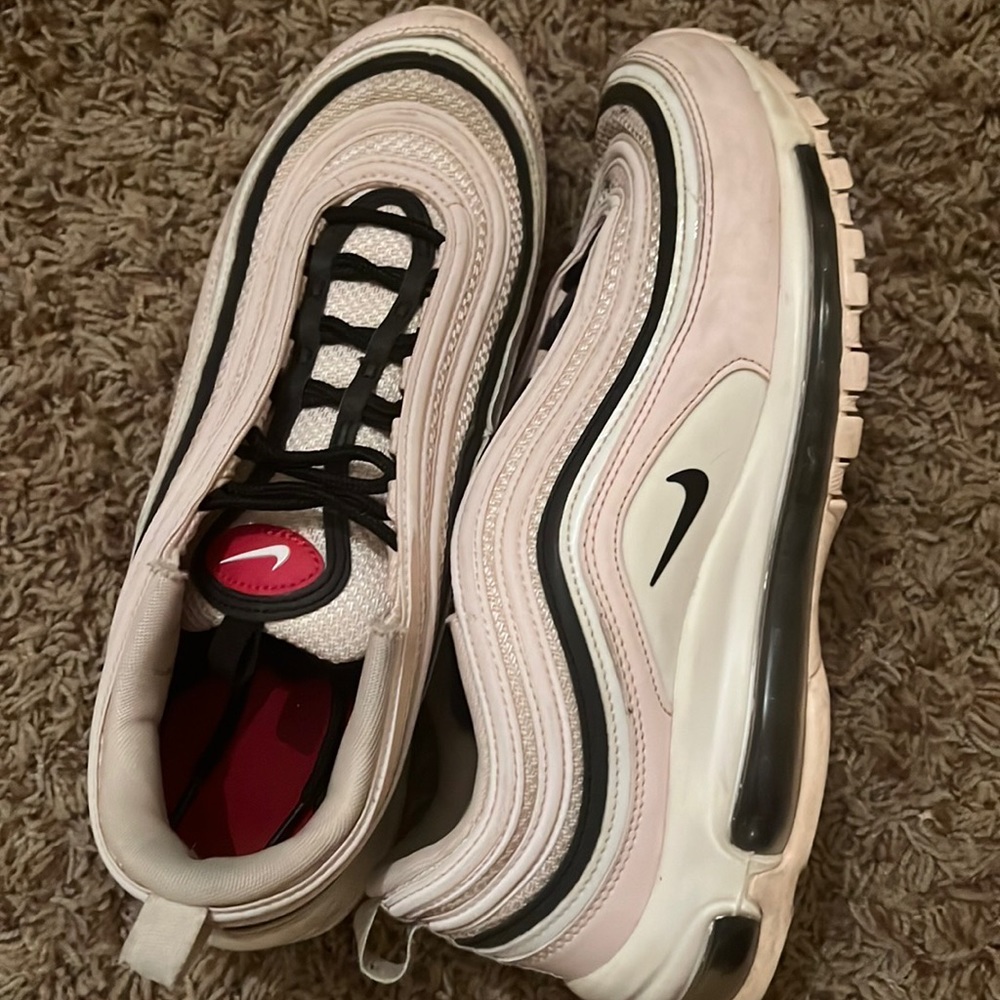 Nike Womens pink and white airmax size 9